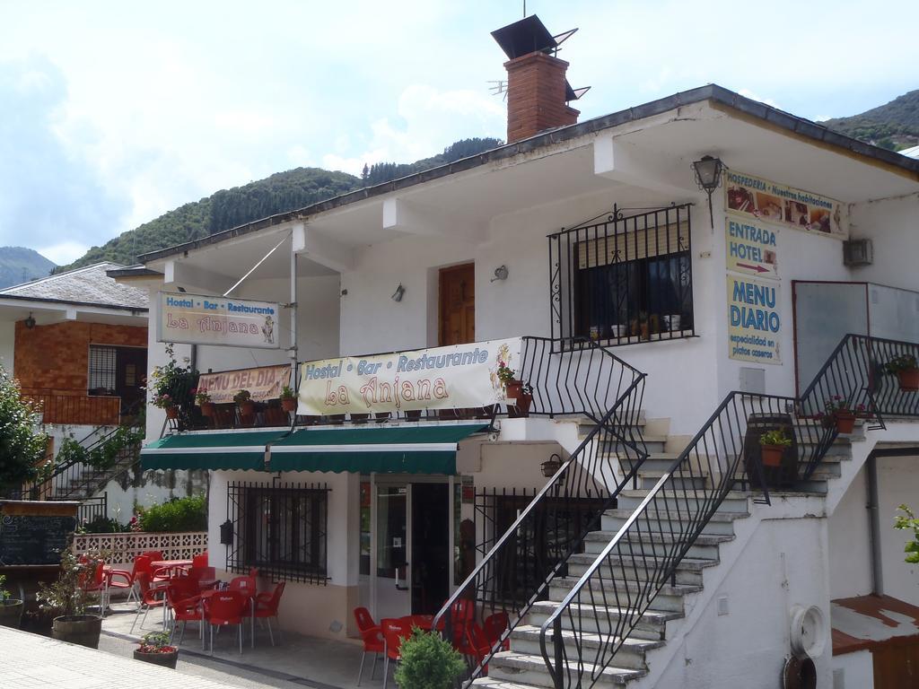 La Anjana Ojedo Hotel Потес Екстериор снимка